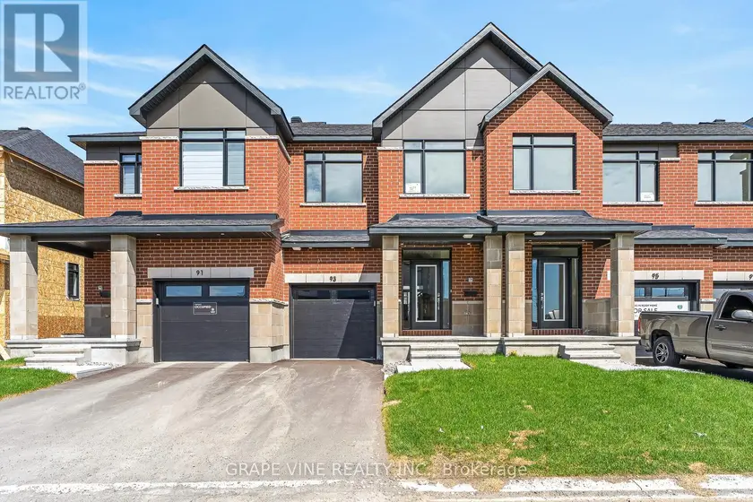 Townhouse at 93 SAN FELICE CIRCLE, Ottawa