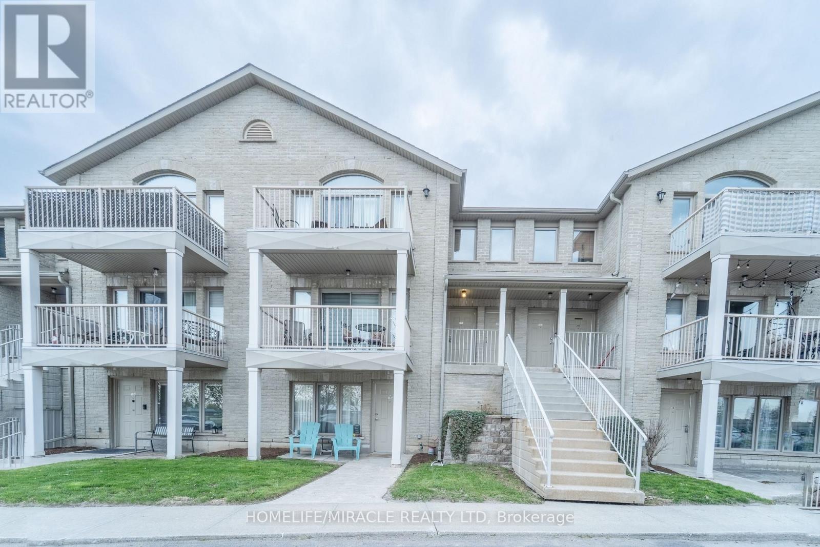 Apartment at 203 - 50 WHITLAW WAY, Brant (Paris)