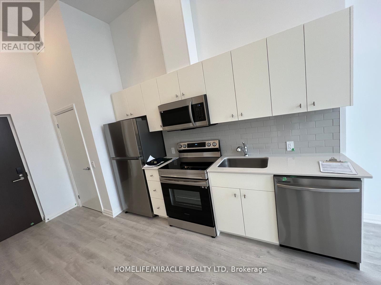 Apartment at 111 - 101 GOLDEN EAGLE ROAD, Waterloo
