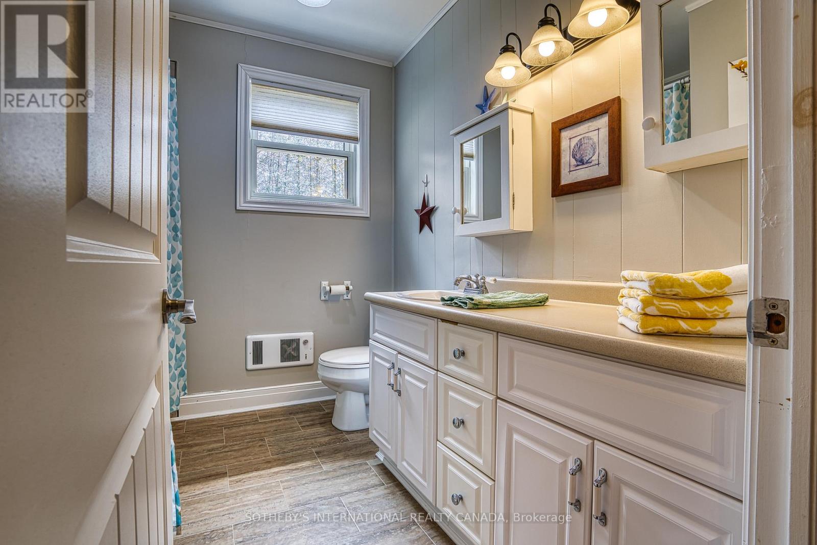 Detached at 74470 WOODLAND DRIVE, Bluewater