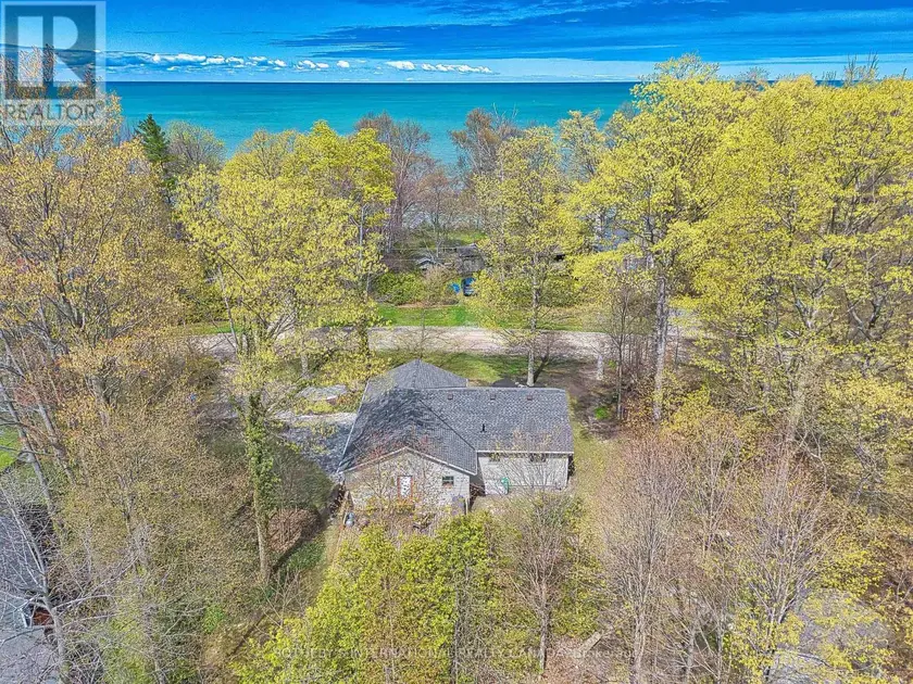 Detached at 74470 WOODLAND DRIVE, Bluewater