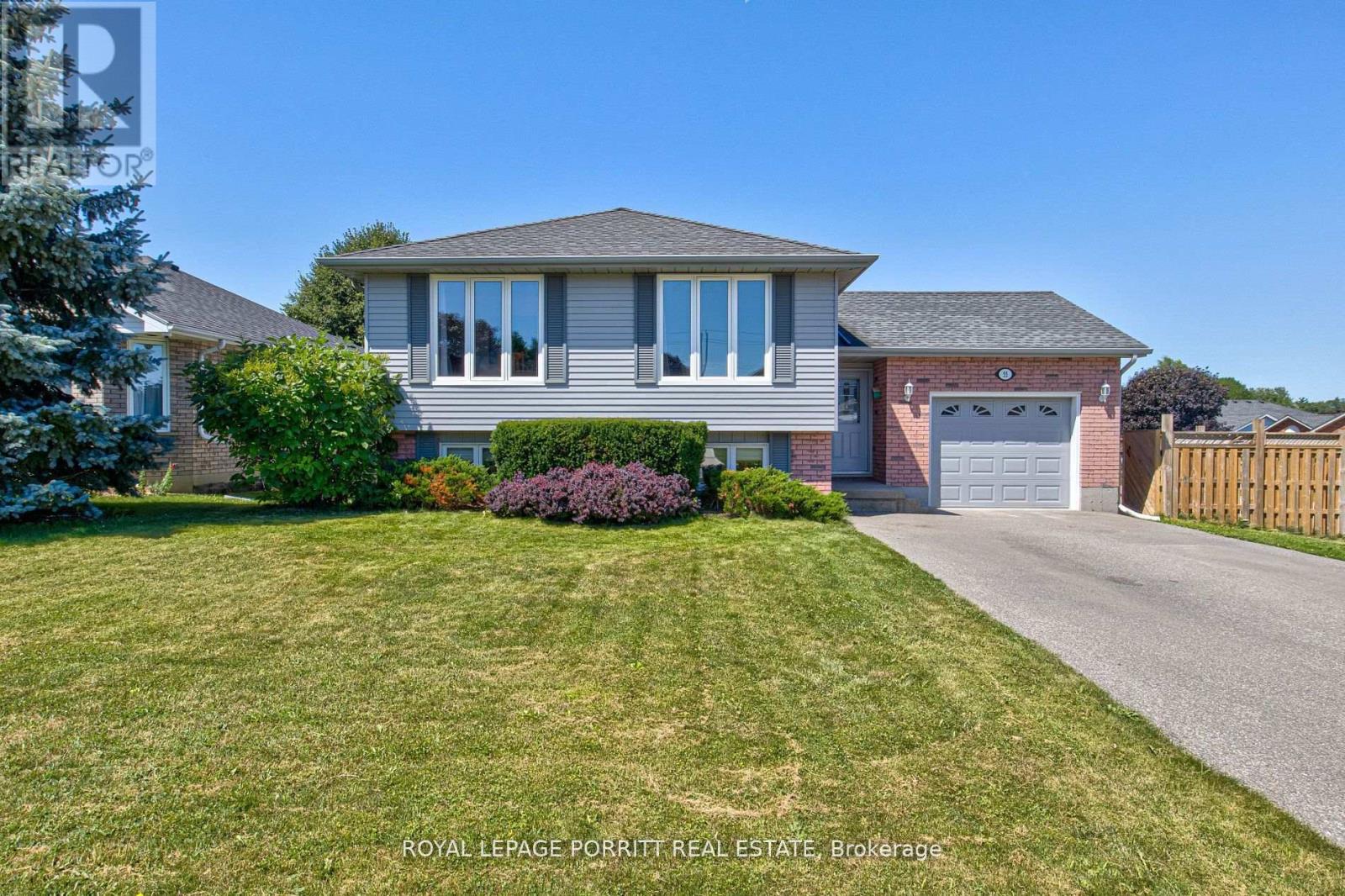 Detached at 55 WINDSOR DRIVE, Brant (South Dumfries)