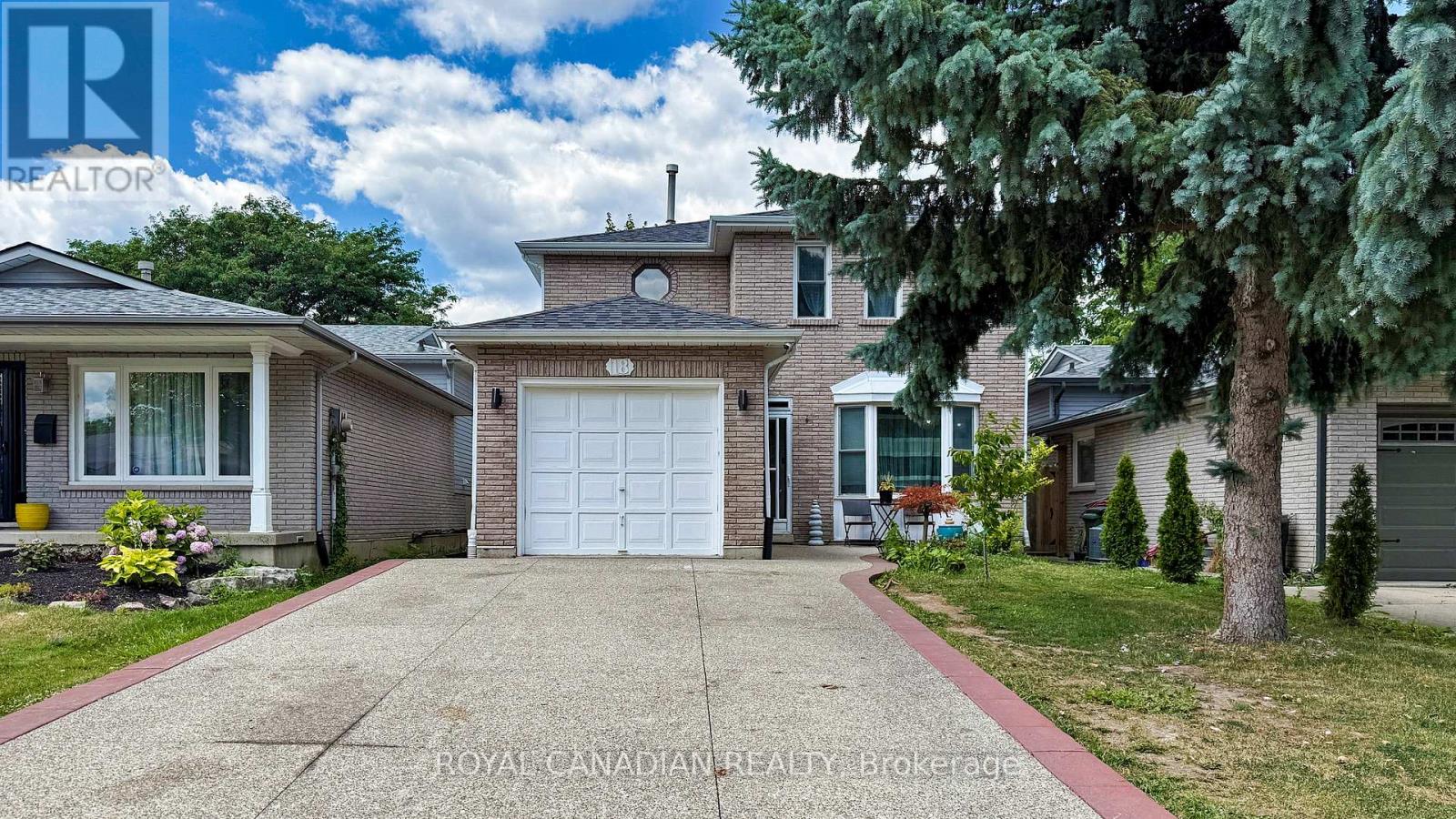 Detached at 18 MILLPOND PLACE, Hamilton (Randall)