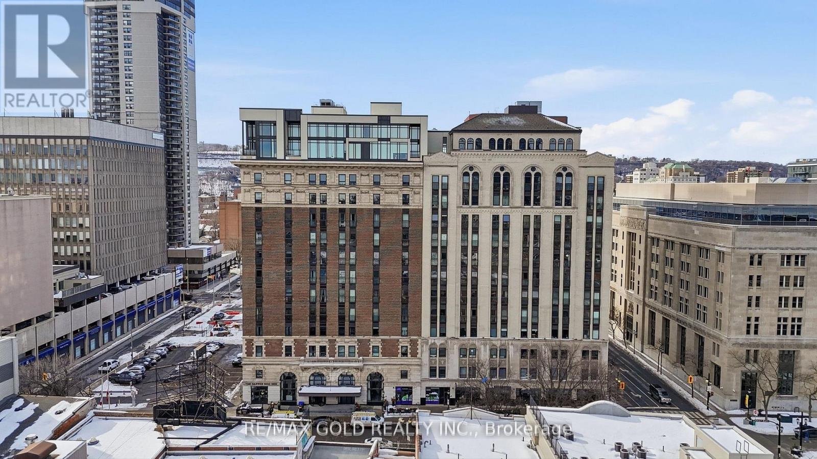 Apartment at 305 - 112 KING STREET E, Hamilton (Beasley)