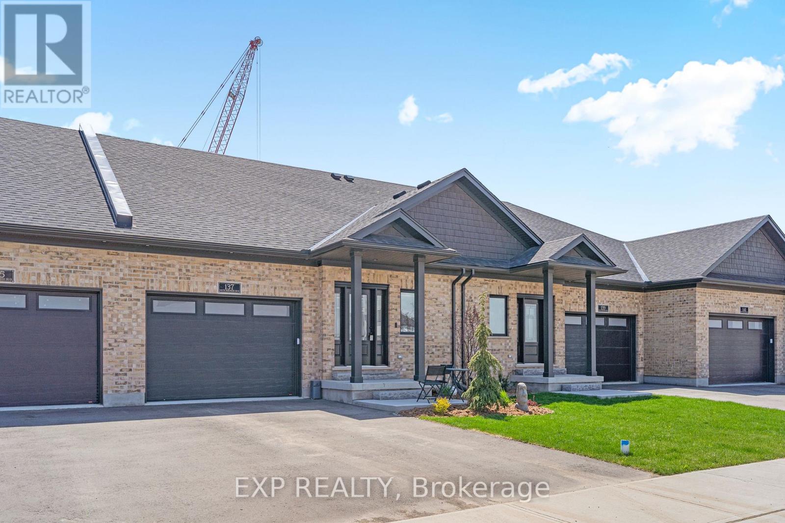 Townhouse at 137 SOUTH PARKWOOD BOULEVARD, Woolwich