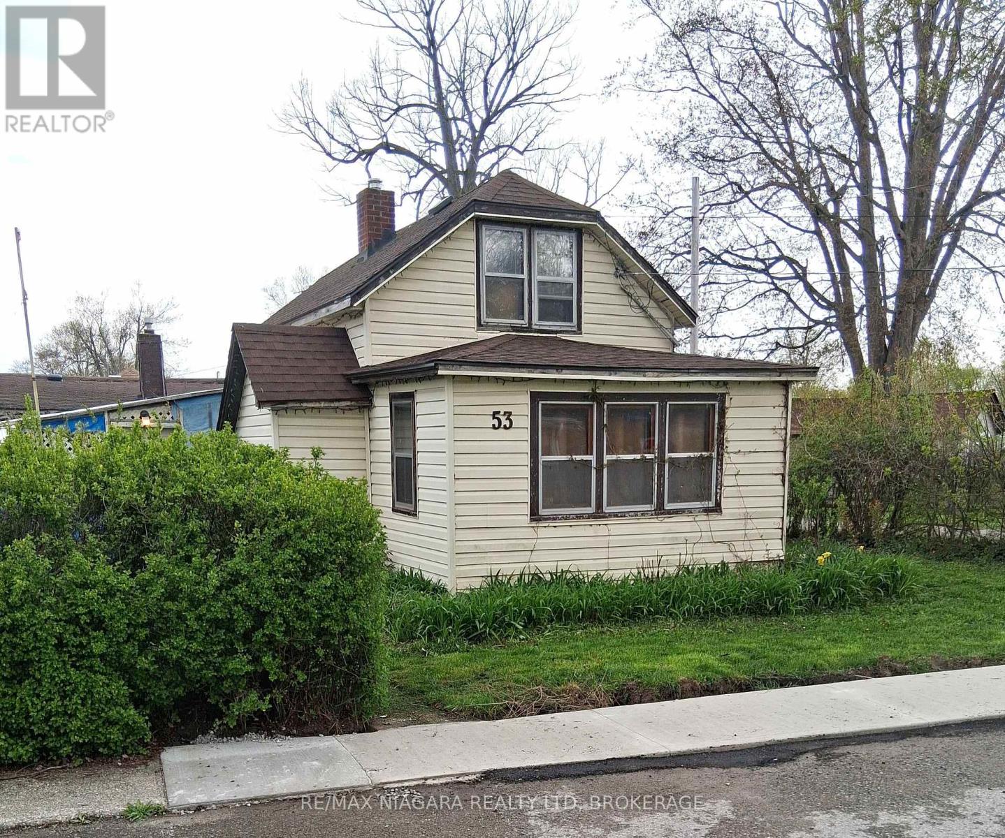 Detached at 53 CAMBRIDGE ROAD E, Fort Erie (Crystal Beach)