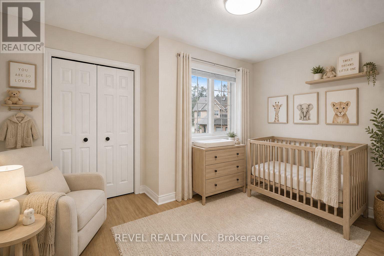 Townhouse at 10 - 320 HAMILTON DRIVE, Hamilton