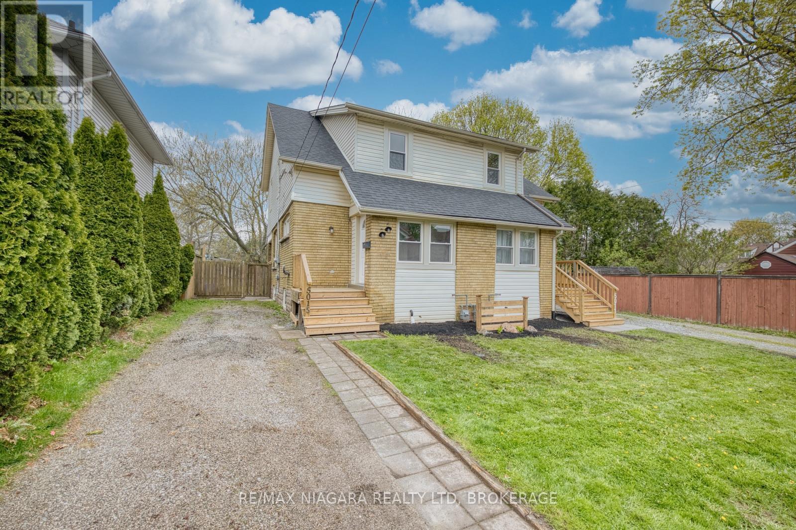 Semi-Detached/Link at 5015 FIFTH AVENUE, Niagara Falls (Cherrywood)