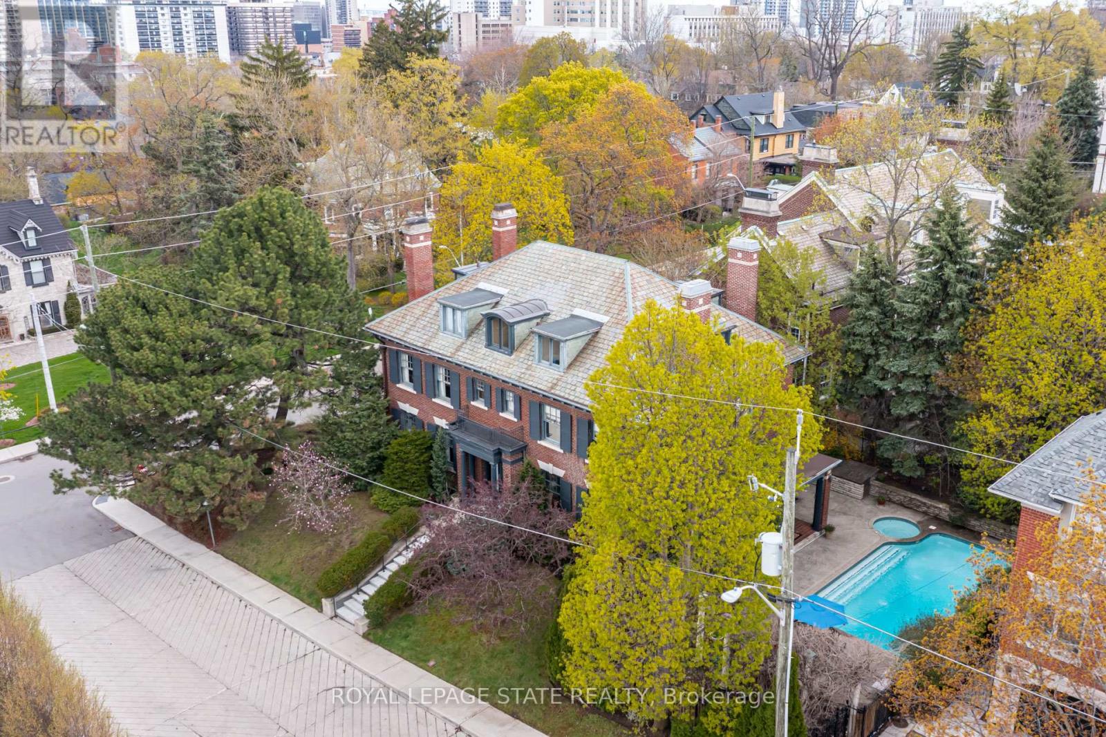 Detached at 5 UNDERCLIFFE AVENUE, Hamilton (Durand)