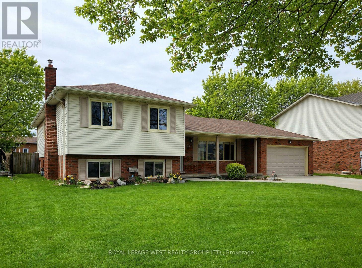 Detached at 12 BANBURRY CRESCENT, Grimsby (Grimsby Beach)