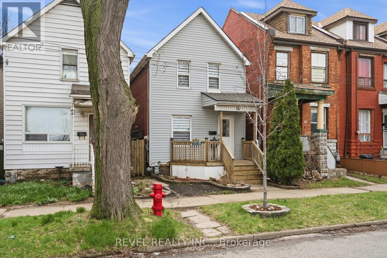 Detached at 14 MARS AVENUE, Hamilton (Industrial Sector)