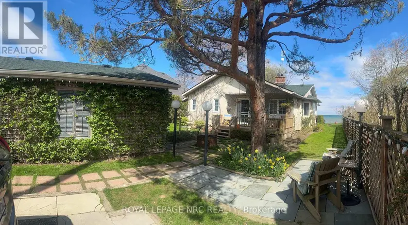 Detached at 12 FIRELANE 2B, Niagara-on-the-Lake
