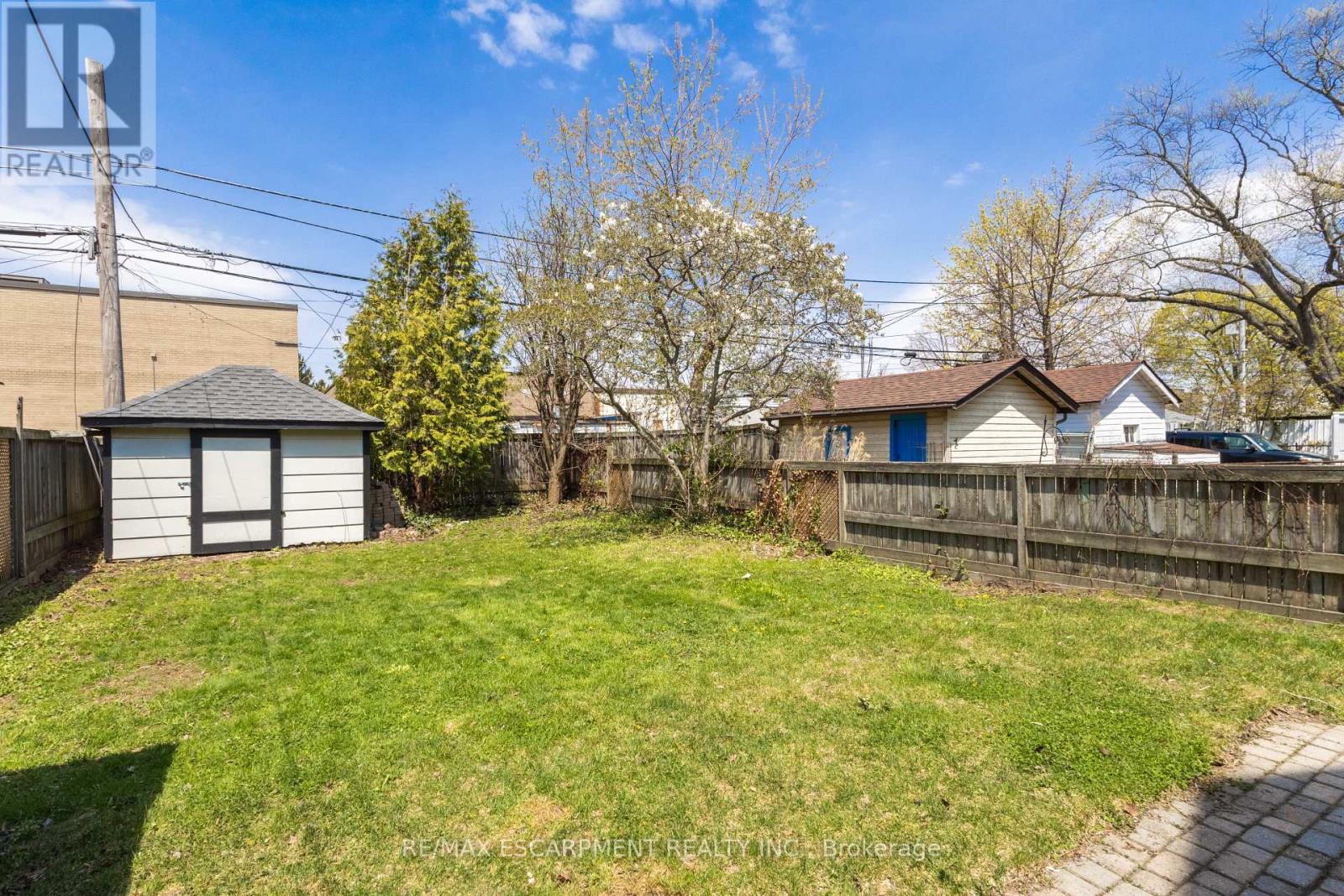 Detached at 84 SOUTH OVAL, Hamilton