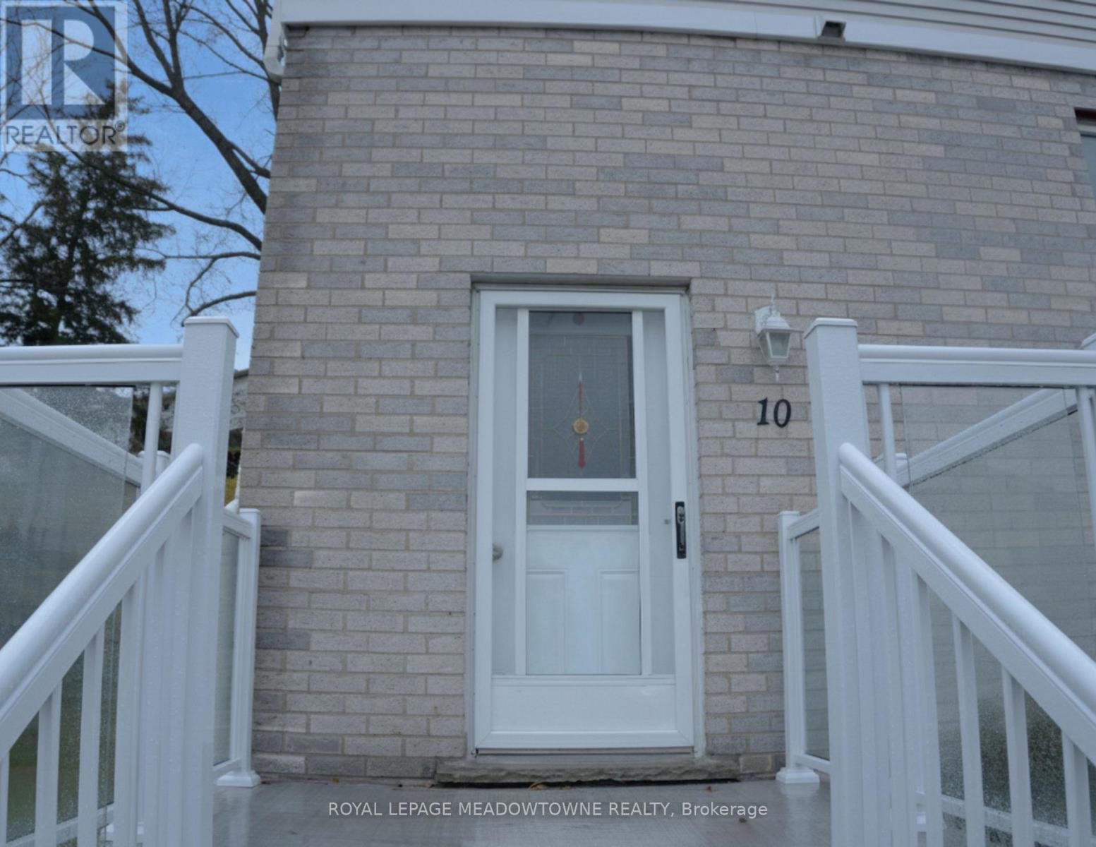 Townhouse at 10 - 648 DOON VILLAGE ROAD, Kitchener