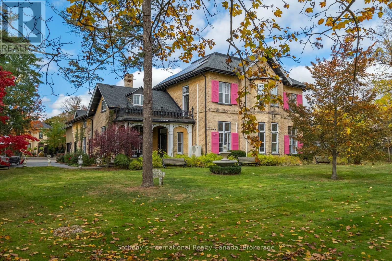 Detached at 194 GRAND RIVER STREET N, Brant (Paris)
