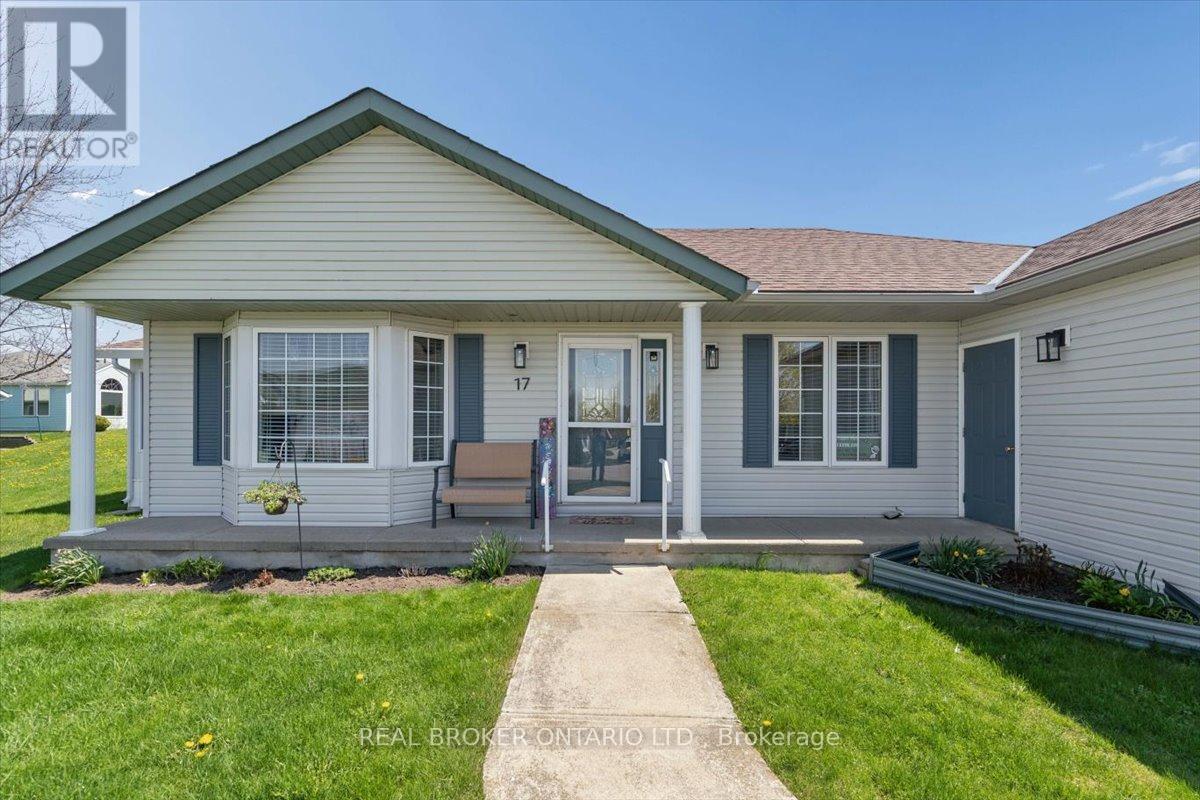 Apartment at 17 GREENFIELD PLACE, Wilmot