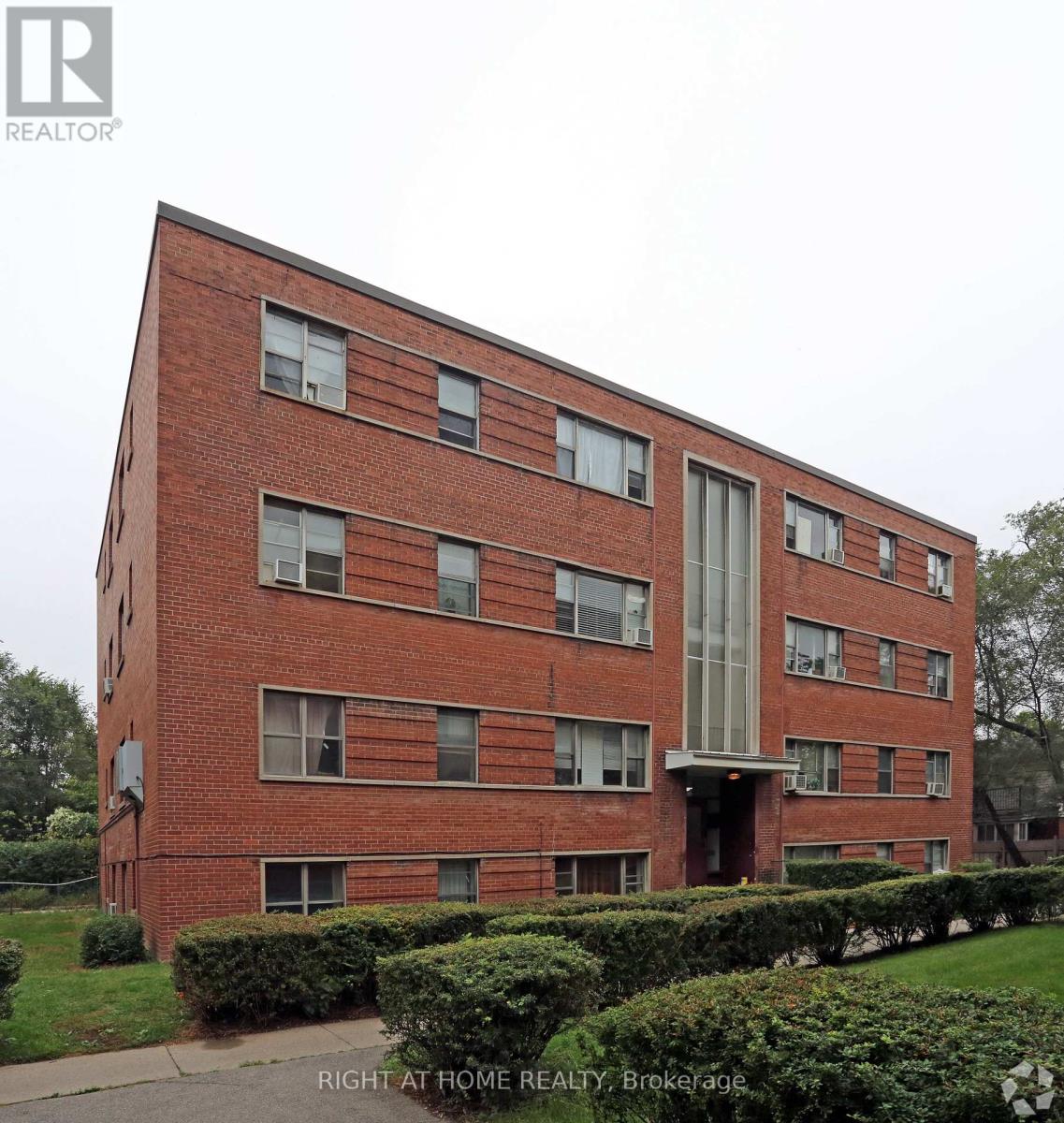 Apartment at 7 - 151 STINSON STREET, Hamilton (Stinson)
