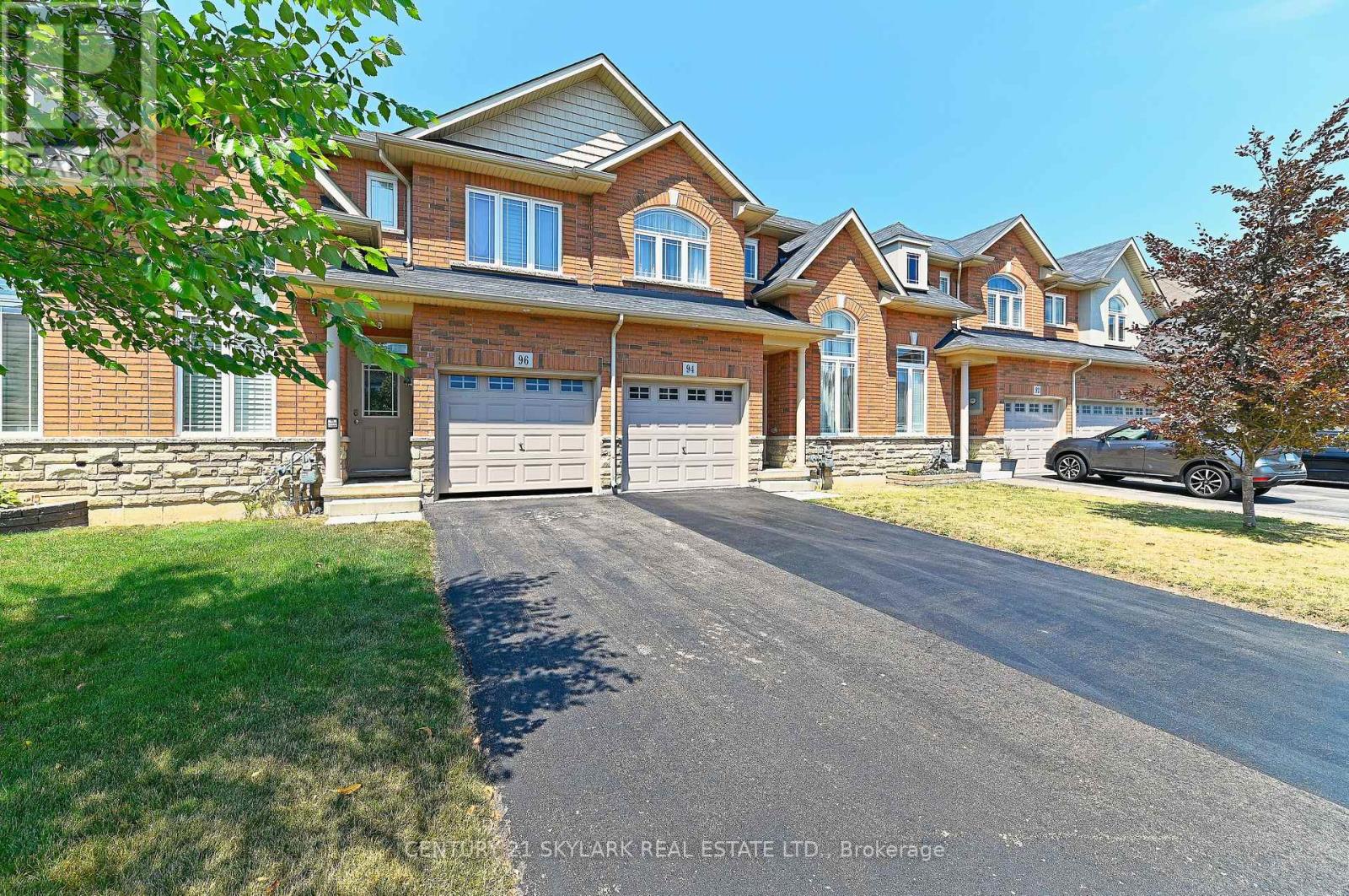 Townhouse at 96 CHARLESWOOD CRESCENT, Hamilton