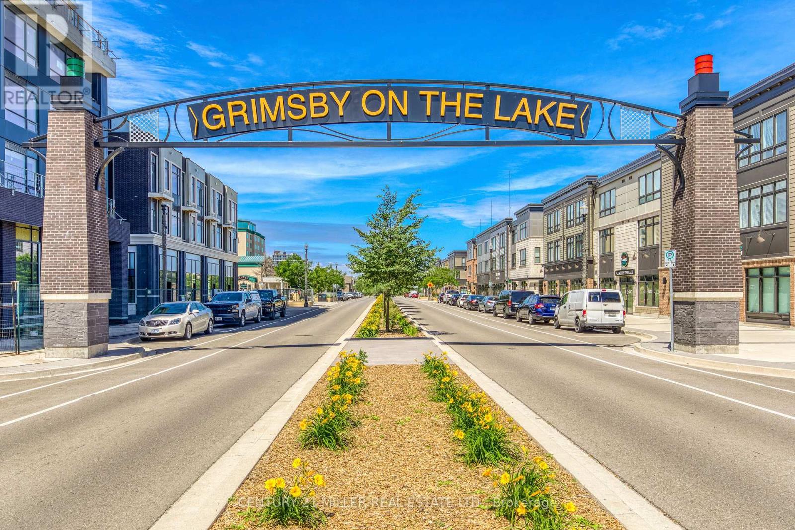 Apartment at 303 - 560 NORTH SERVICE ROAD, Grimsby (Grimsby Beach)