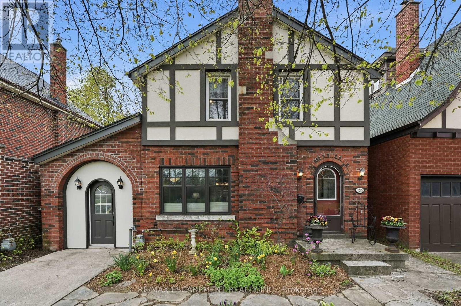 Detached at 186 DROMORE CRESCENT, Hamilton (Westdale)
