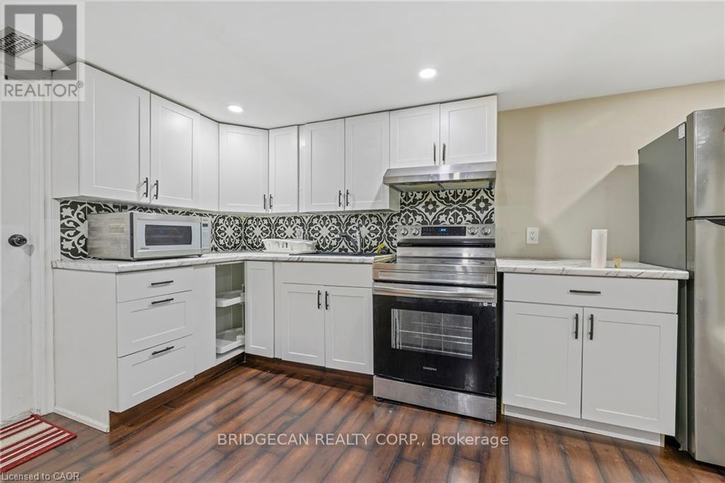 Detached at 1 - 38 LAKE AVENUE N, Hamilton (Riverdale)