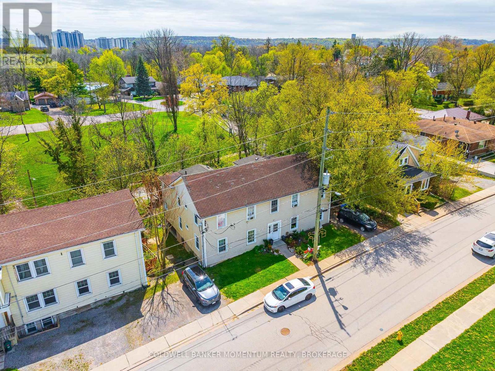 Multiplex at 17 HAINER STREET, St. Catharines (Western Hill)