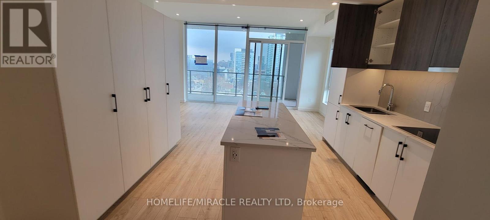 Apartment at 1012 - 741 KING STREET W, Kitchener