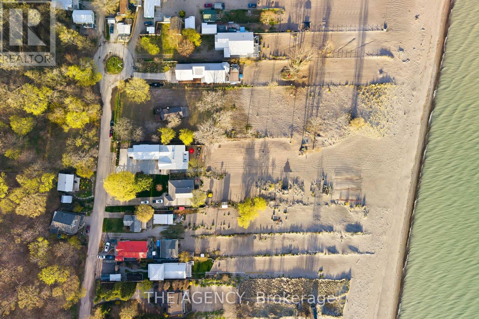 Detached at 464 EDITH CAVELL BOULEVARD, Central Elgin