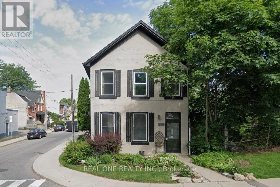 Detached at ROOM 1 - 118 QUEEN STREET S, Hamilton (Kirkendall)