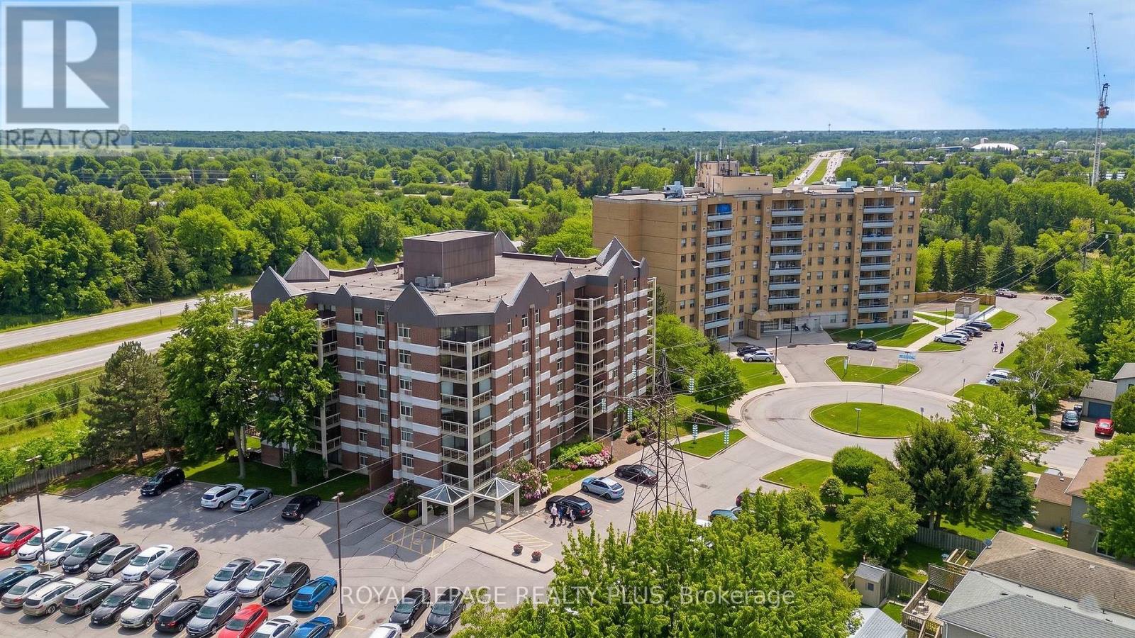 Apartment at 603 - 8 CHRISTOPHER COURT, Guelph (Kortright West)
