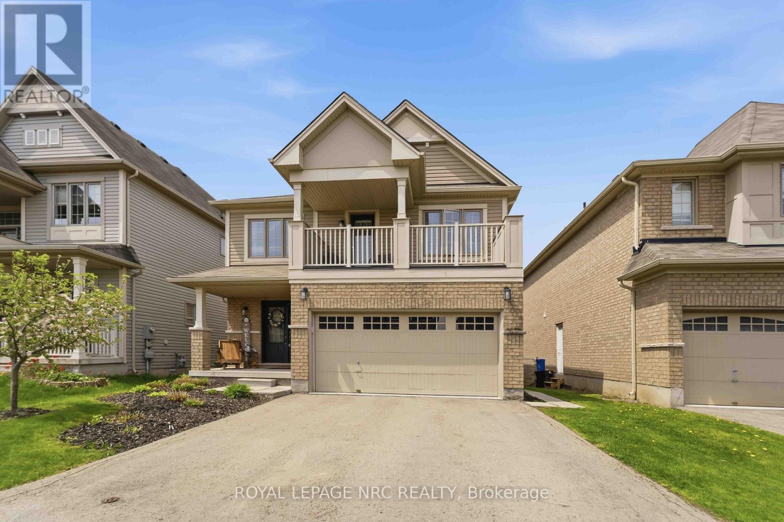 Detached at 8769 DOGWOOD CRESCENT, Niagara Falls (Brown)