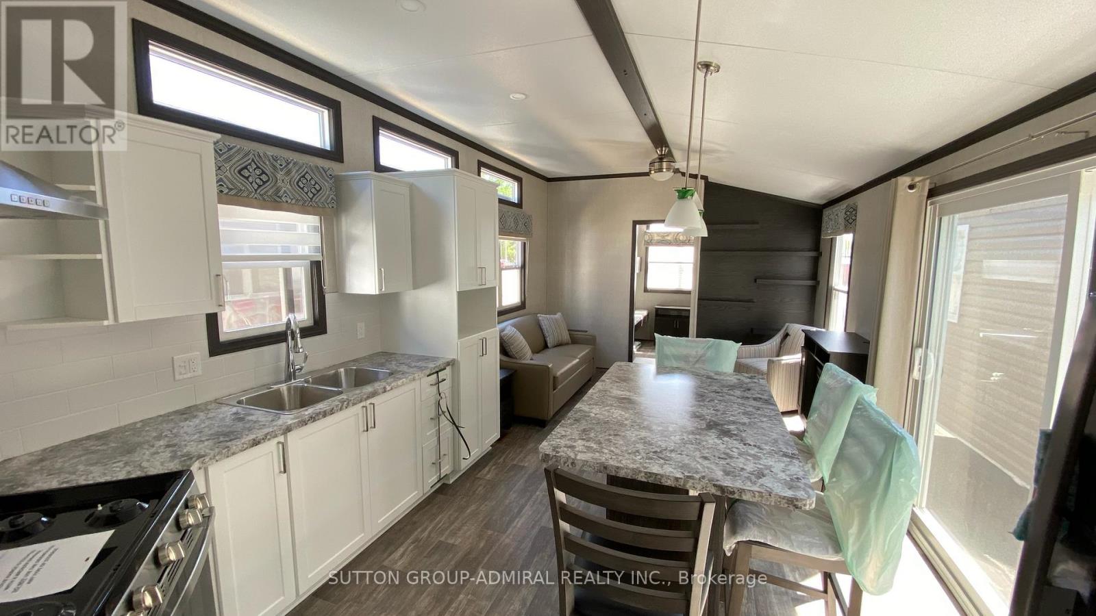 Detached at 24 - 231764 CONCESSION 2 WGR, West Grey