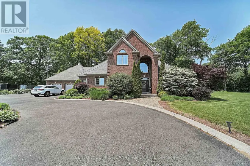 Detached at 42580 ROBERTS LINE, Central Elgin
