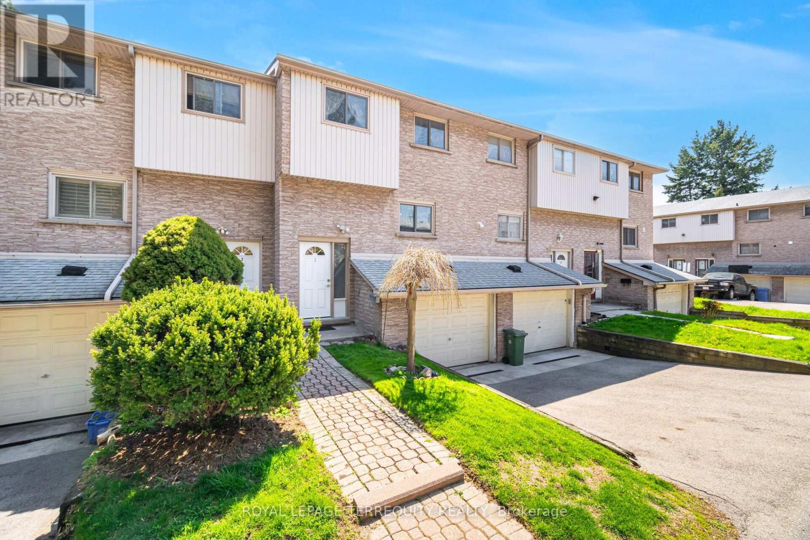 Townhouse at 3 - 325 MARY STREET, Hamilton (Beasley)