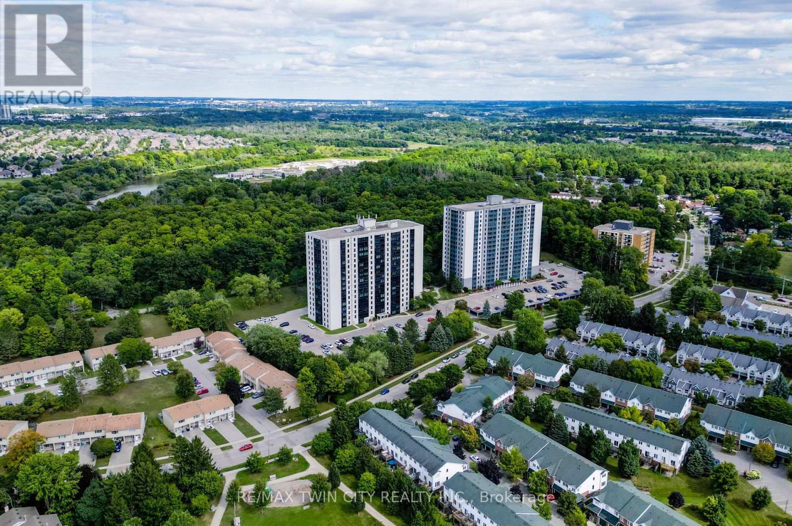Apartment at 1605 - 35 GREEN VALLEY DRIVE, Kitchener