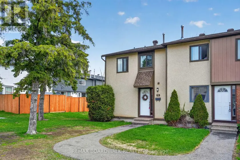 Townhouse at D - 5 VANESSA TERRACE, Ottawa