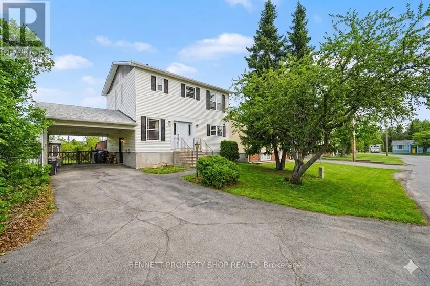 Detached at 22 POOLE CREEK CRESCENT, Ottawa
