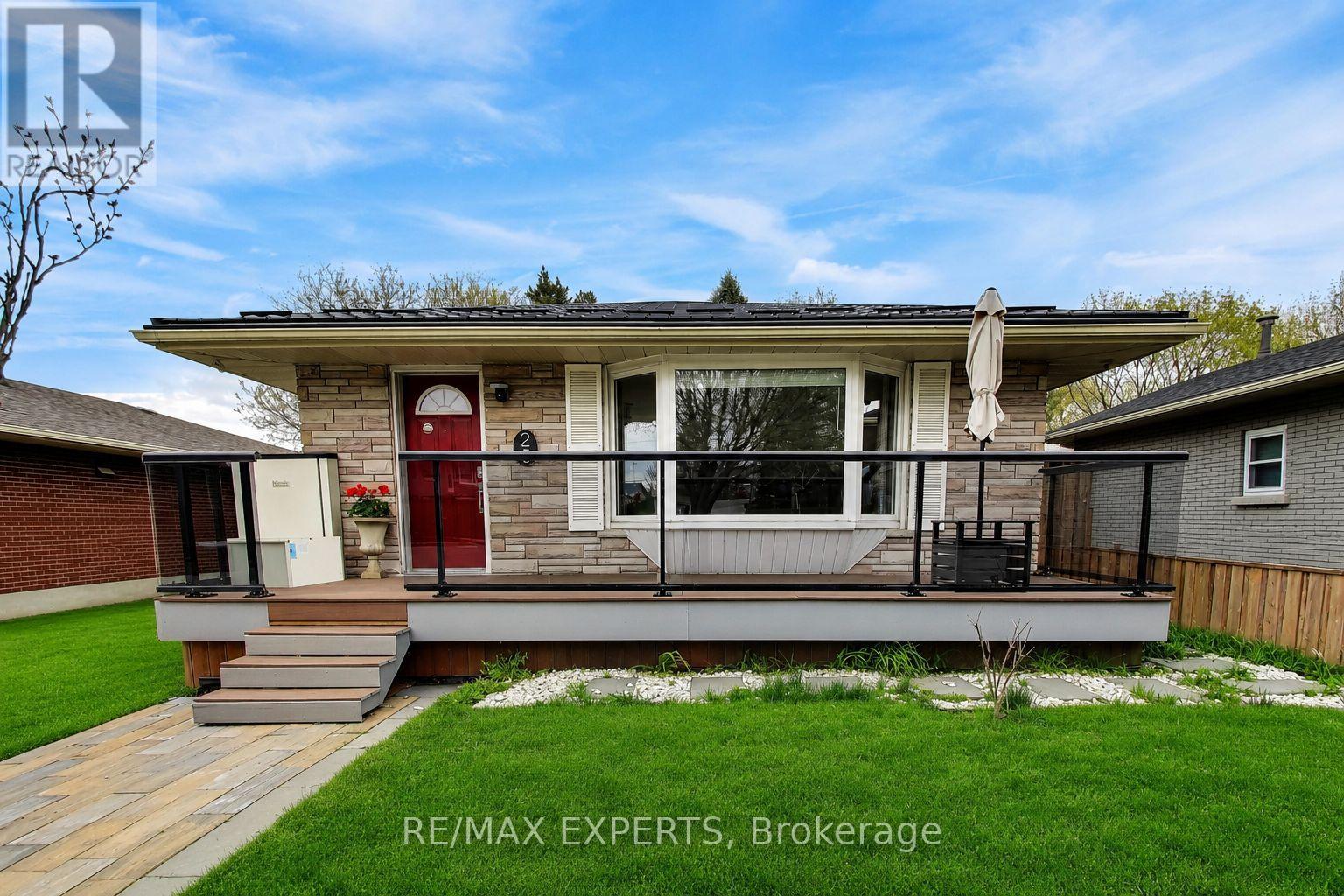 Detached at 26 PINEDALE DRIVE, Kitchener
