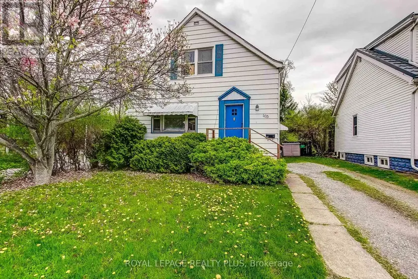 Detached at 105 HILLVIEW STREET, Hamilton