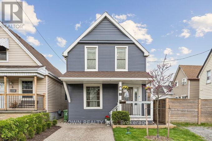Detached at 6 ALBANY AVENUE, Hamilton (Crown Point)