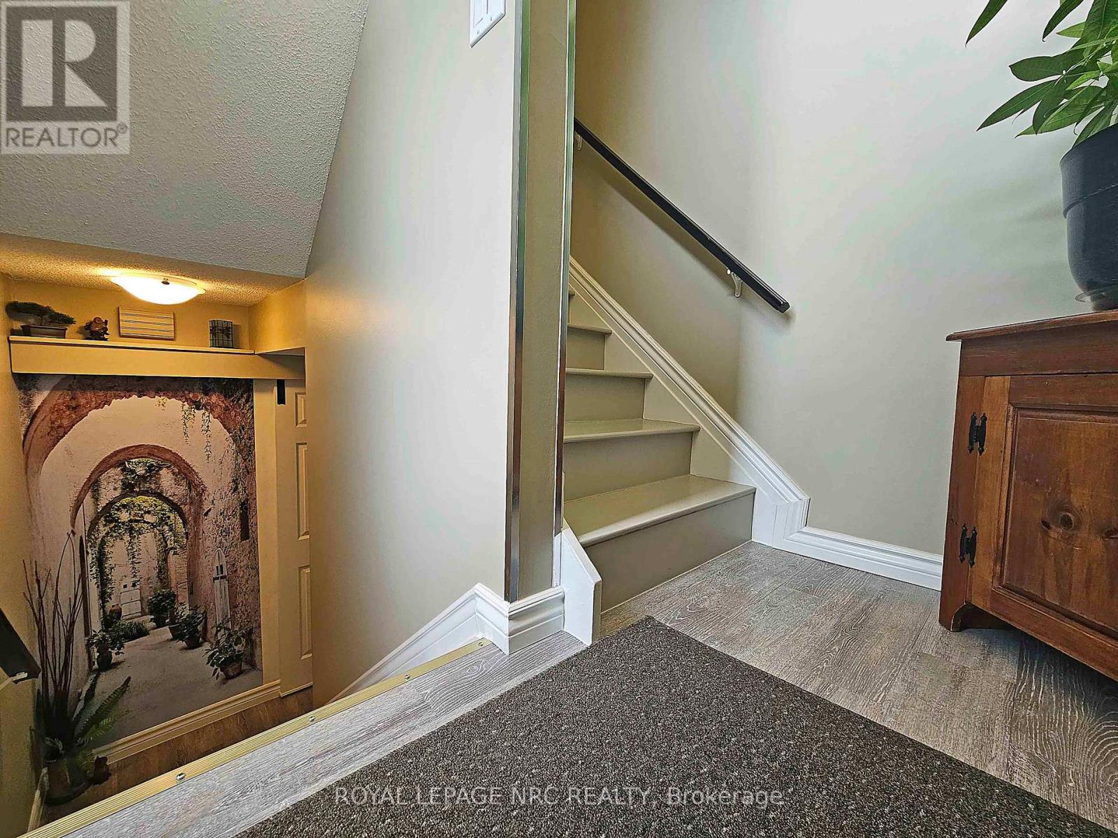 Townhouse at 61 - 151 PARNELL ROAD, St. Catharines