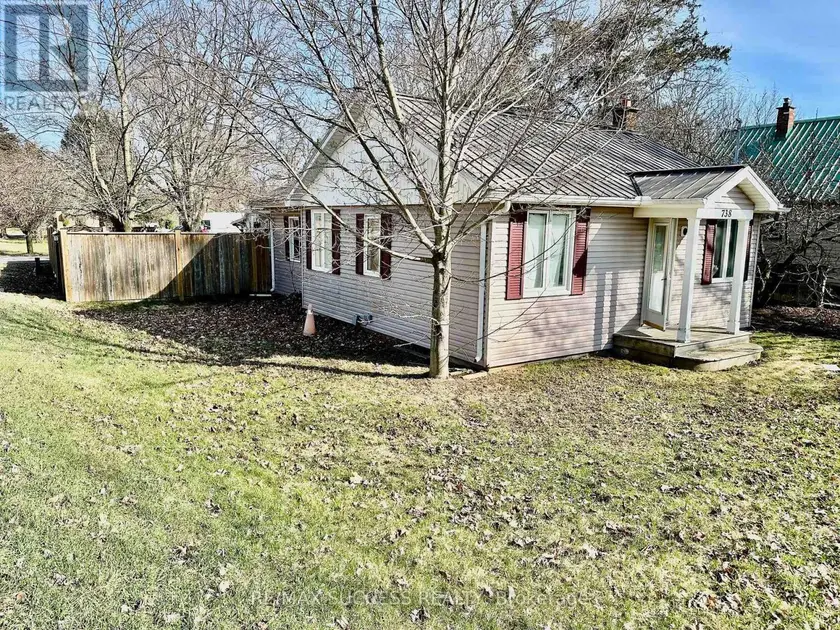 Detached at 738 MOUNT PLEASANT ROAD, Brant