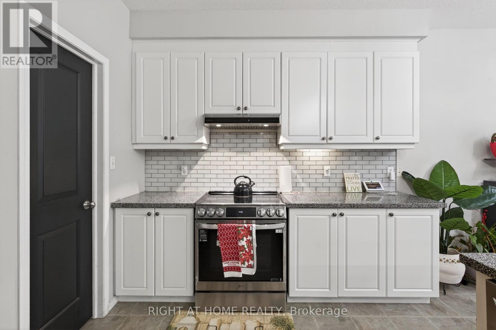 Detached at 963 BIANCA COURT, Kitchener