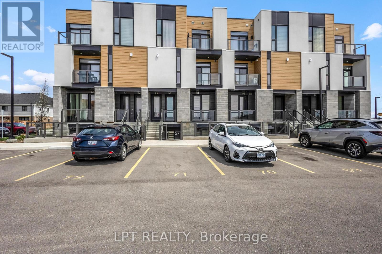 Townhouse at 60 - 142 FOAMFLOWER PLACE, Waterloo