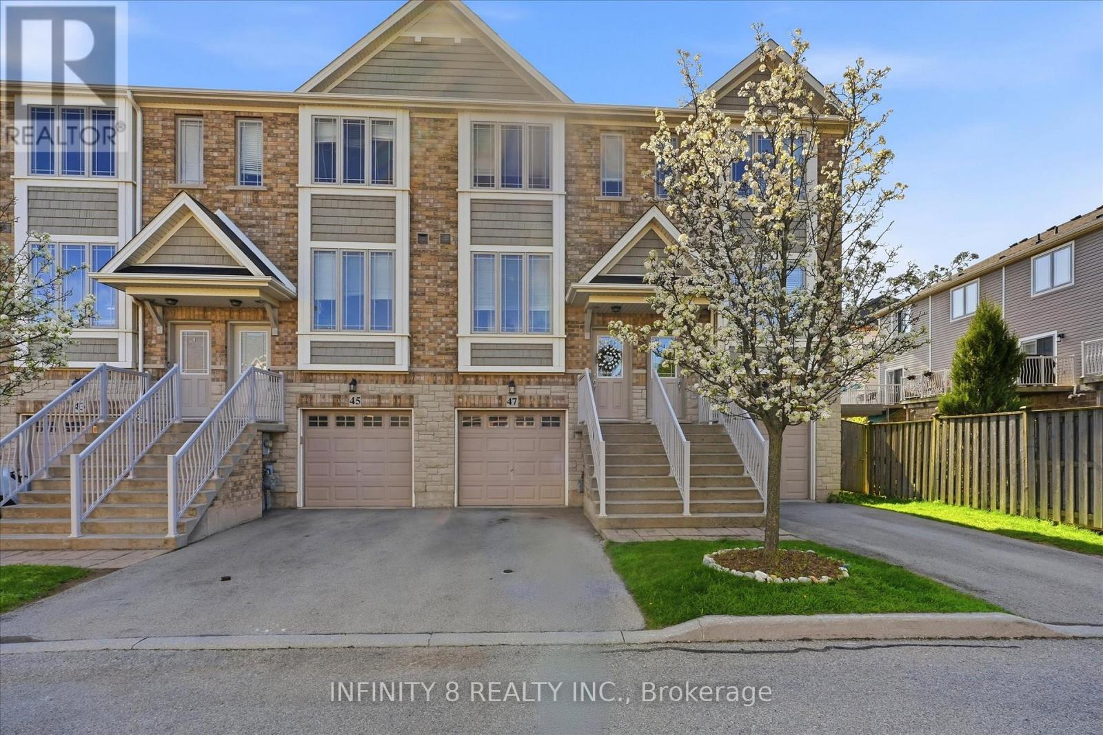 Townhouse at 47 - 8 HEMLOCK WAY E, Grimsby (Grimsby West)