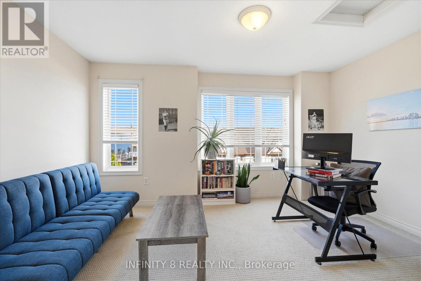Townhouse at 47 - 8 HEMLOCK WAY E, Grimsby