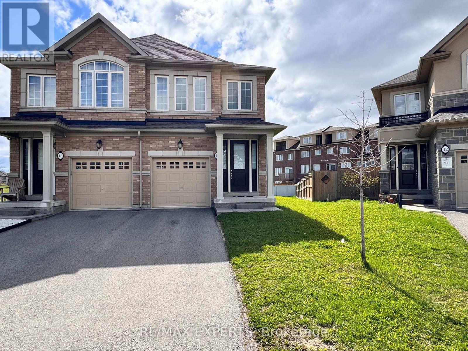 Semi-Detached/Link at 44 HEMING TRAIL, Hamilton (Meadowlands)