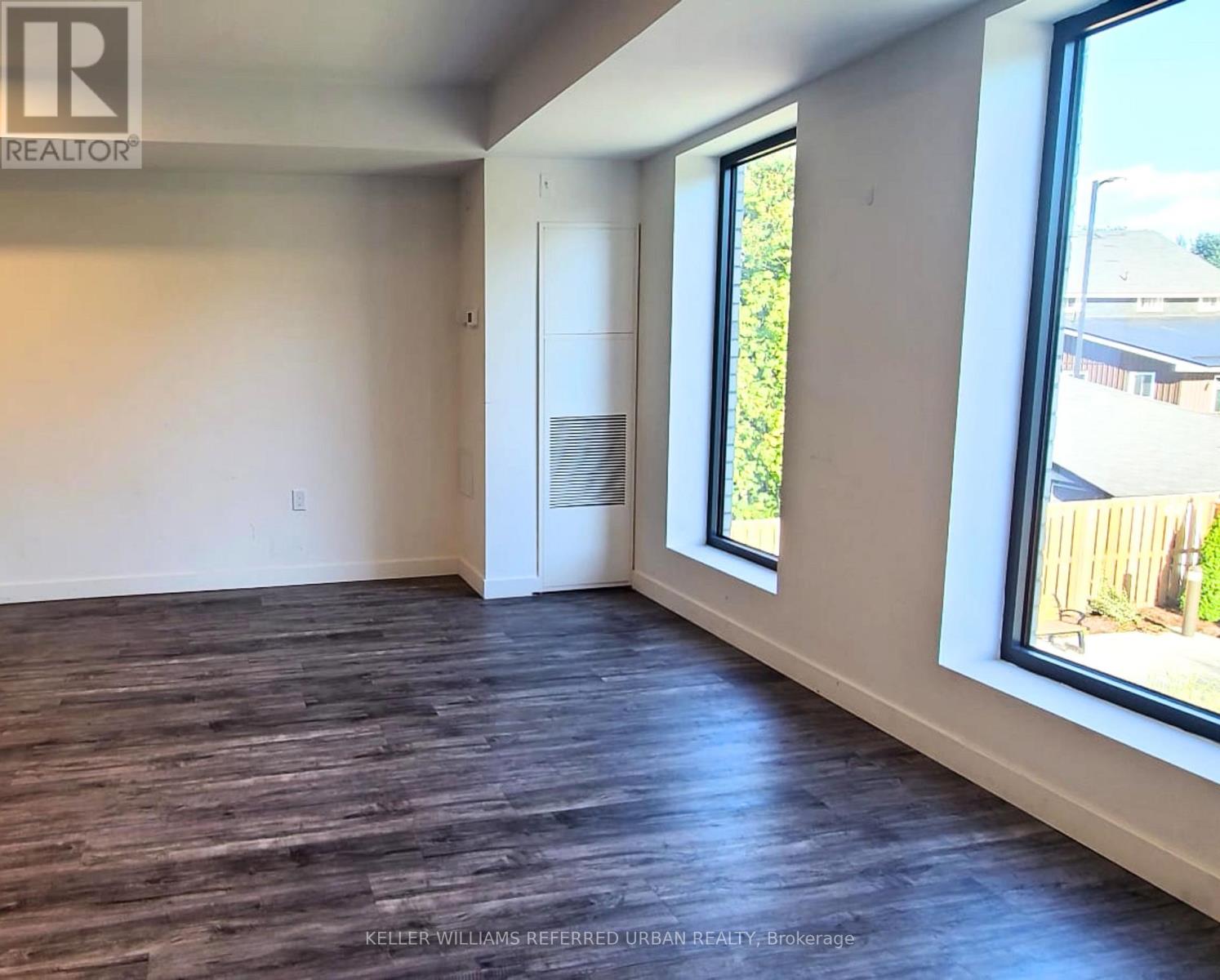 Apartment at 214 - 325 UNIVERSITY AVENUE W, Cobourg
