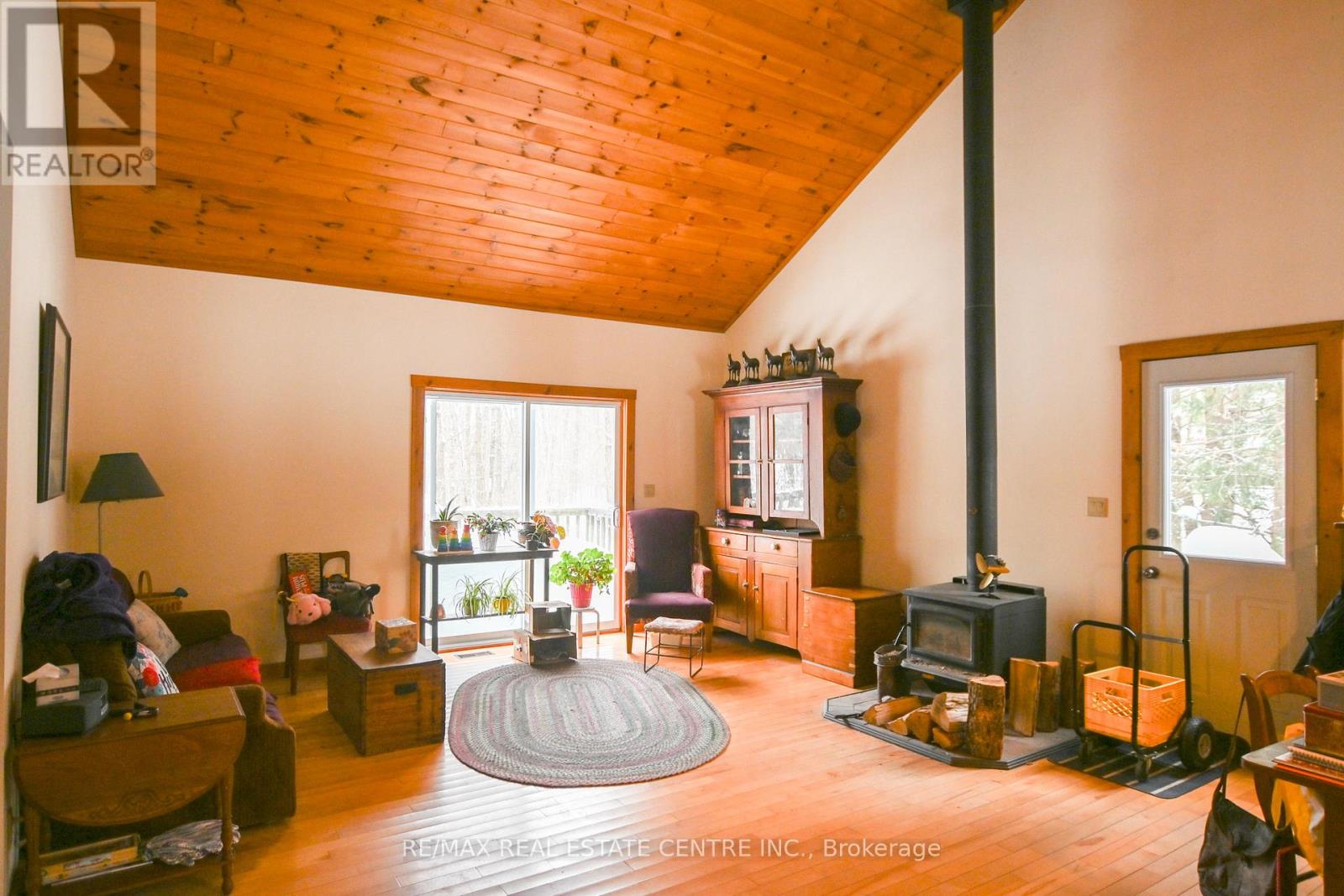 Detached at 1033 NORTH SHORE DRIVE, Gravenhurst