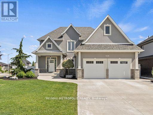 Detached at 925 LAKEWOOD CRESCENT, Lakeshore